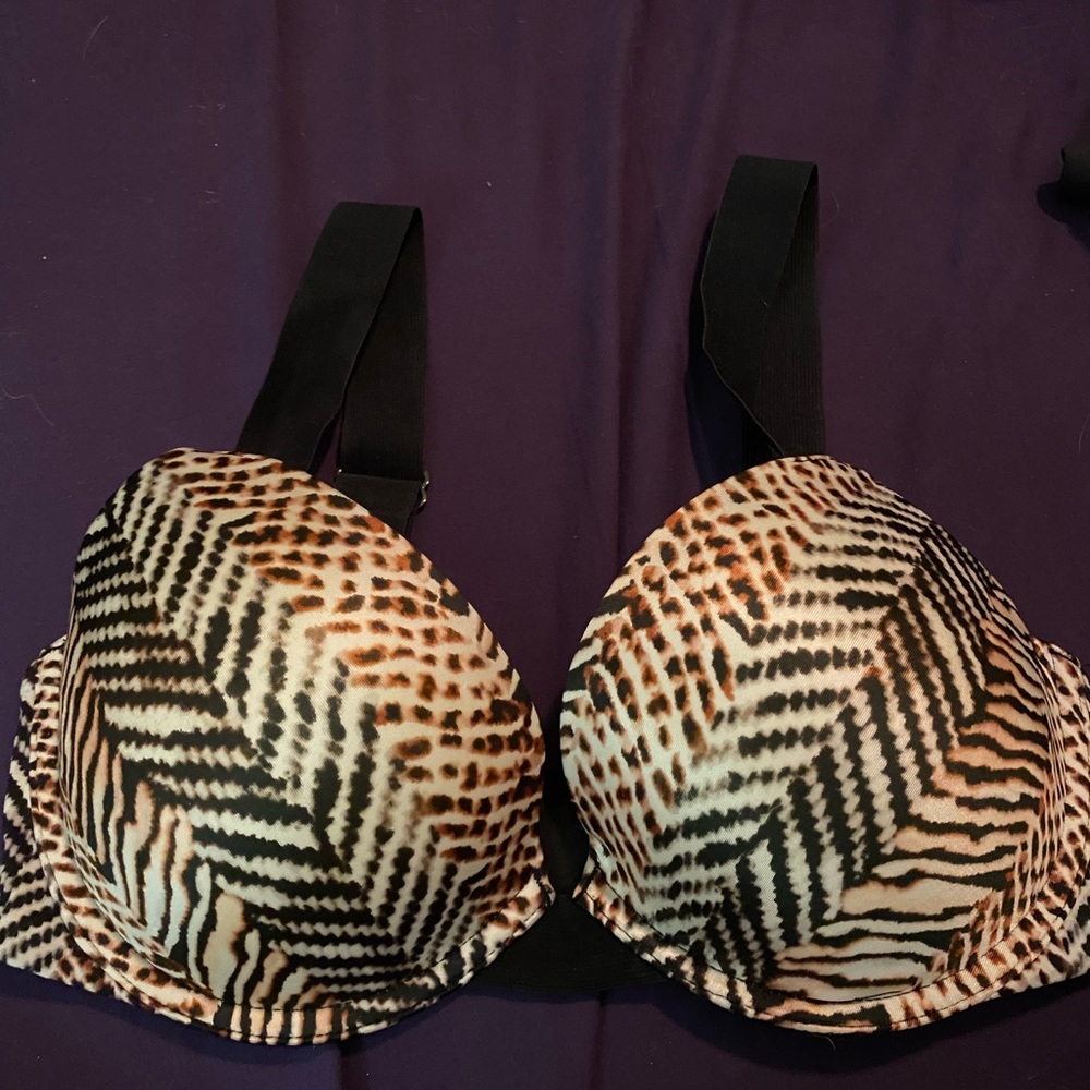 EUC VS Animal Print Push-up Bra 32DD